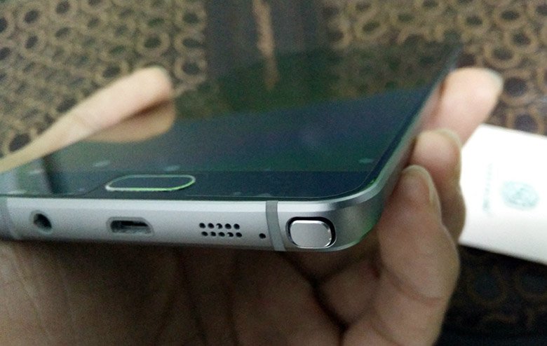 Samsung Galaxy Note 5 mit 4 GB RAM und 5,6 Zoll Display 6