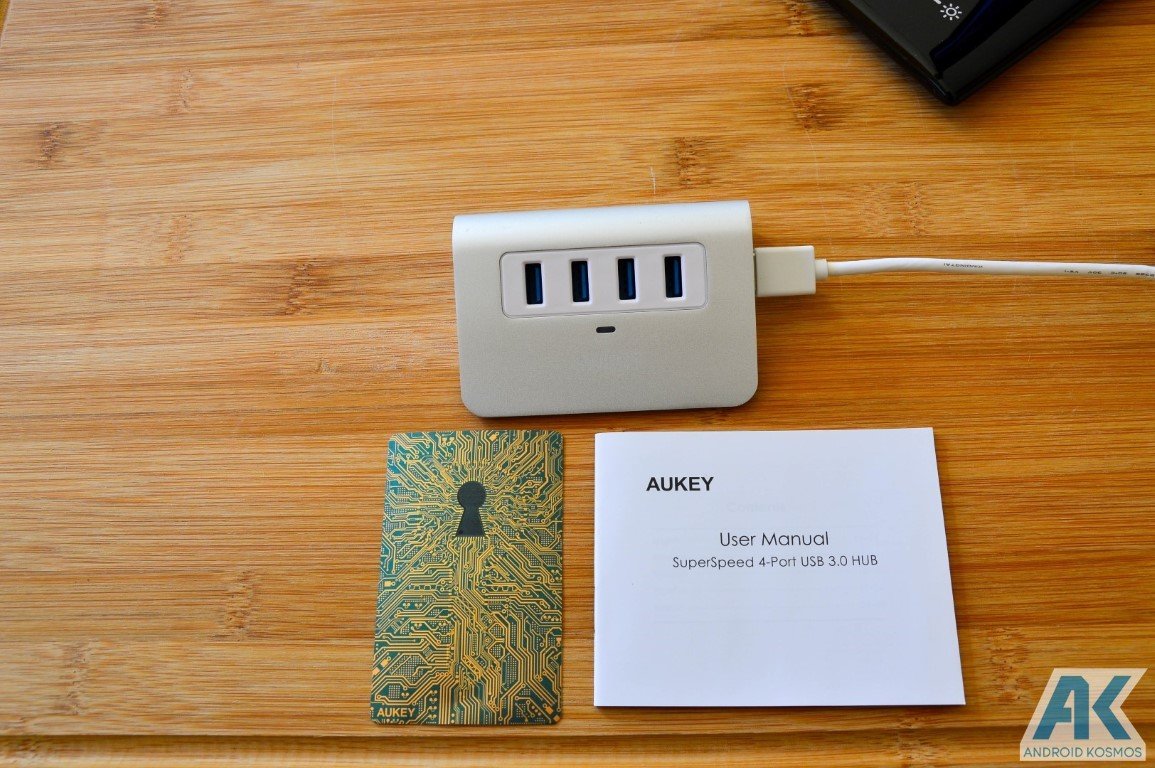 Test / Review: Aukey Desktop LED-Lampe und USB-Hub 18